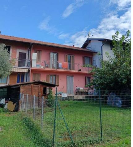 casa indipendente in vendita a Brebbia