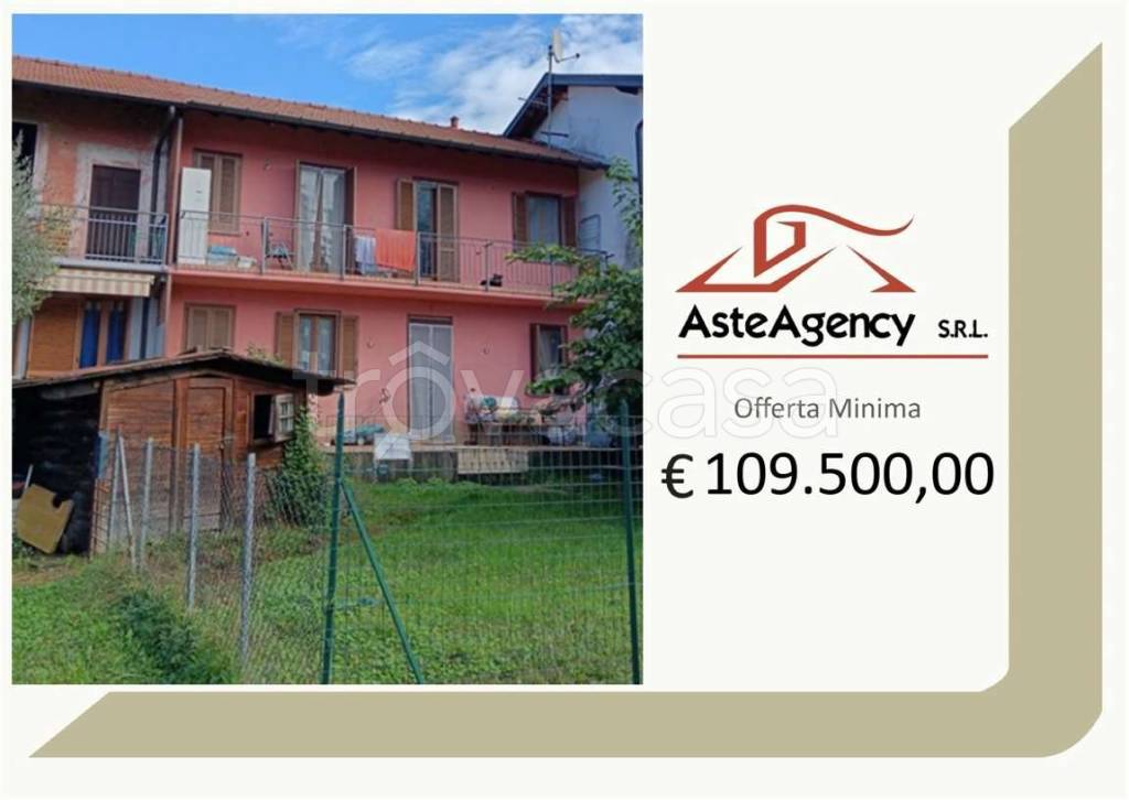 casa indipendente in vendita a Brebbia