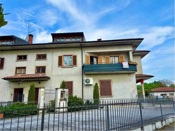 appartamento in vendita a Brebbia