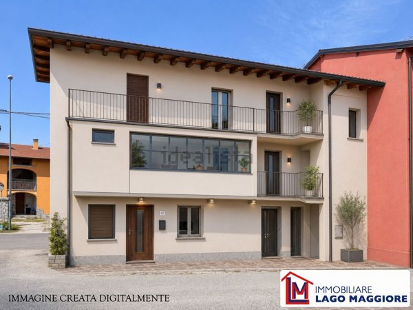 appartamento in vendita a Brebbia in zona Villaggio Europa