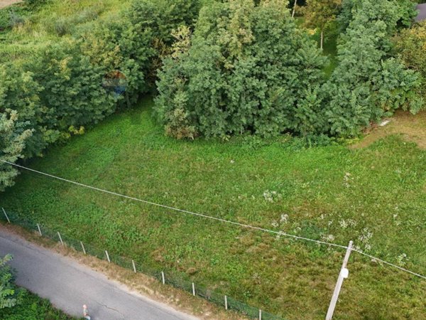 terreno in vendita a Brebbia in zona Villaggio Europa