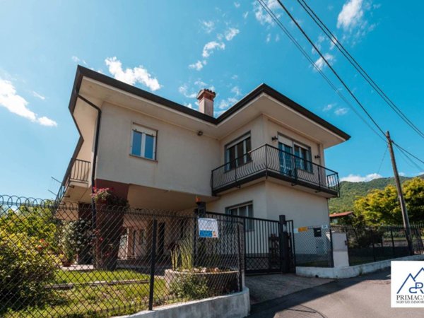 casa indipendente in vendita a Brenta