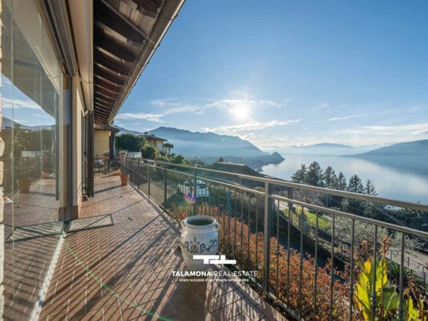casa indipendente in vendita a Brezzo di Bedero