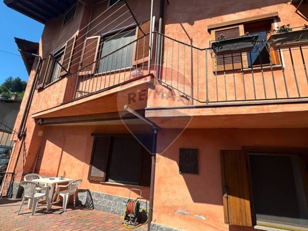 appartamento in vendita a Brezzo di Bedero