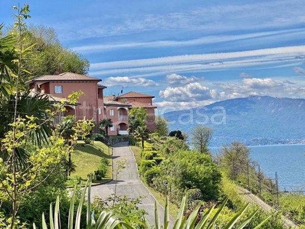 appartamento in vendita a Brezzo di Bedero in zona Bedero