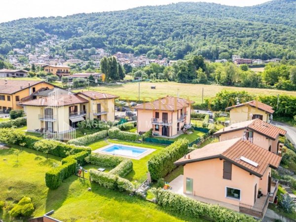 appartamento in vendita a Brezzo di Bedero