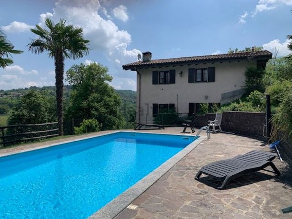 appartamento in vendita a Brezzo di Bedero