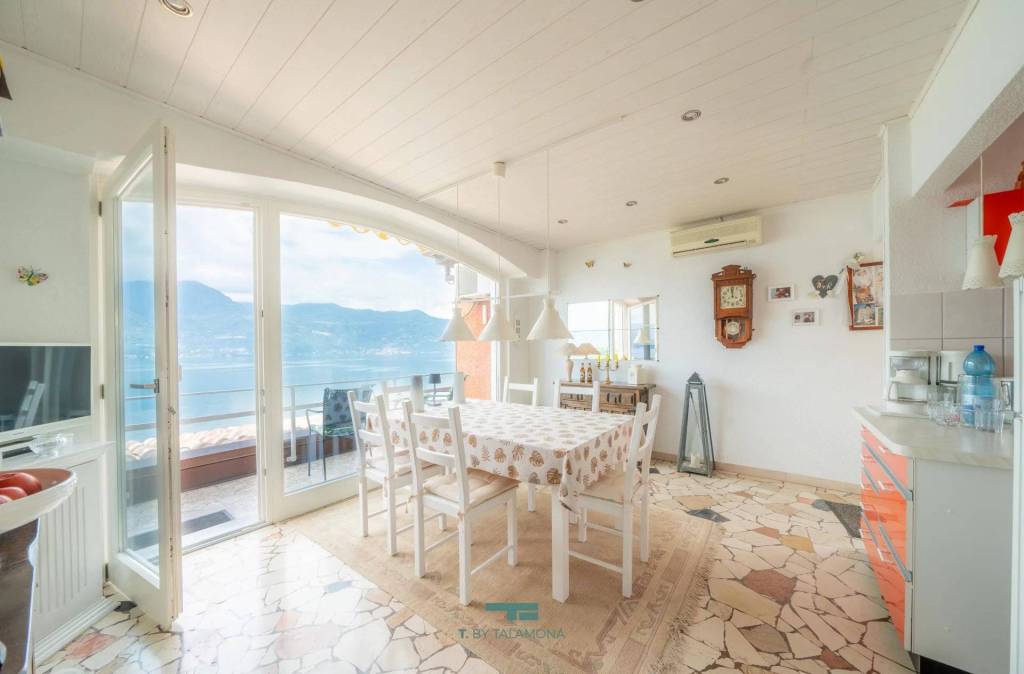 appartamento in vendita a Brezzo di Bedero