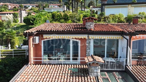 appartamento in vendita a Brezzo di Bedero