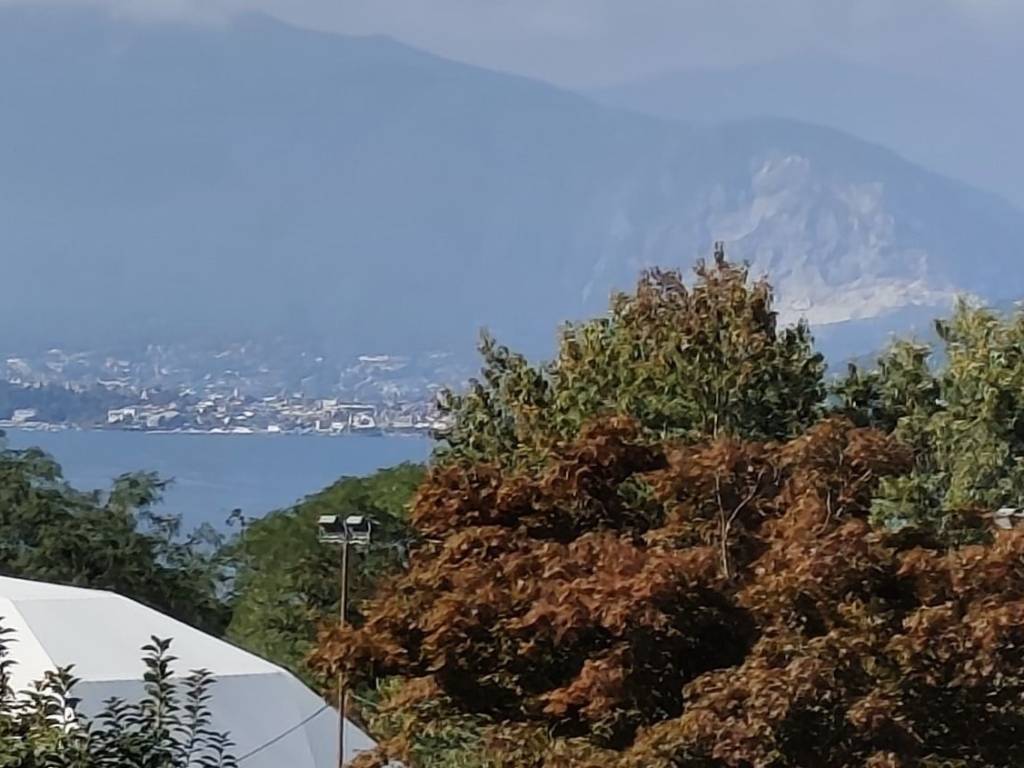 appartamento in vendita a Brezzo di Bedero