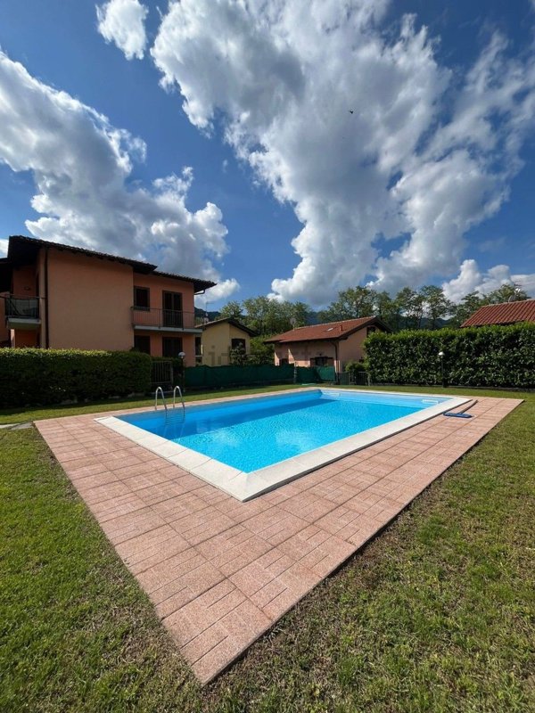 appartamento in vendita a Brezzo di Bedero