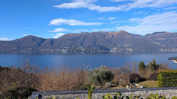 casa indipendente in vendita a Brezzo di Bedero