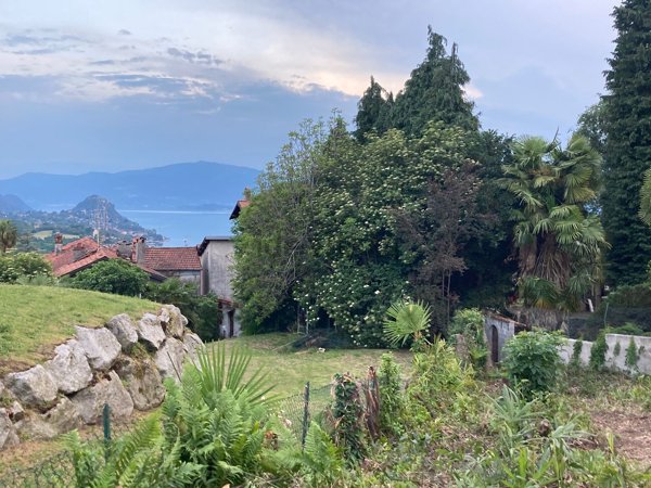 villetta a schiera in vendita a Brezzo di Bedero