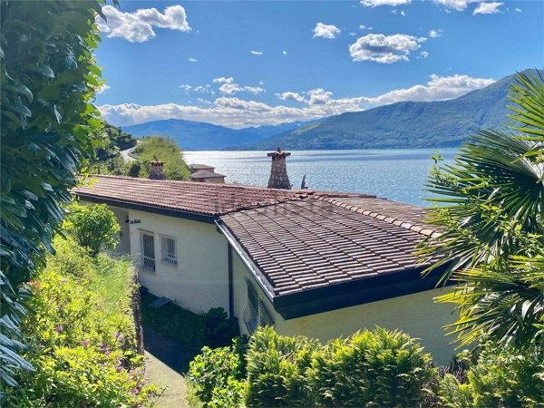 casa indipendente in vendita a Brezzo di Bedero