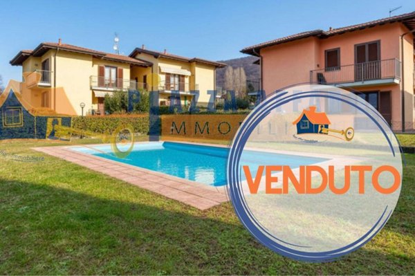 appartamento in vendita a Brezzo di Bedero in zona Bedero