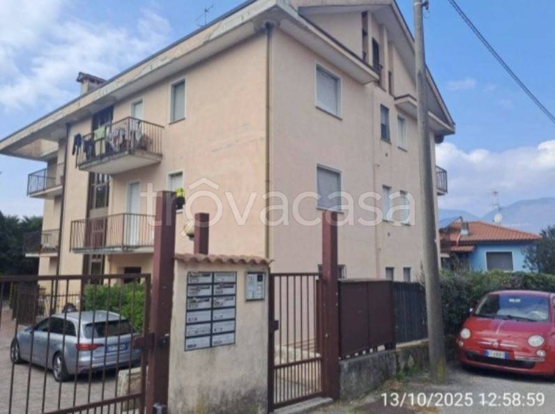 appartamento in vendita a Brezzo di Bedero