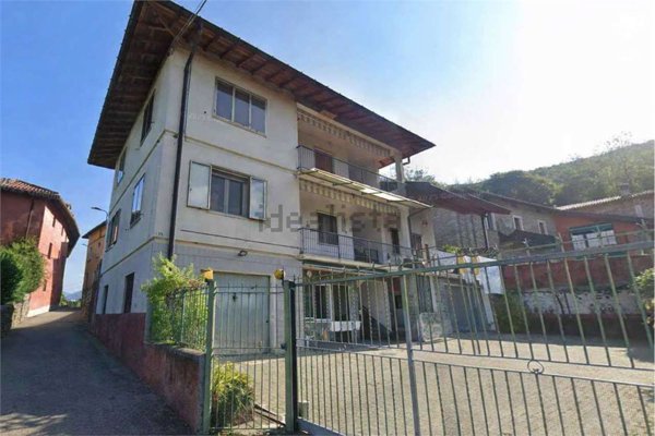 appartamento in vendita a Brezzo di Bedero