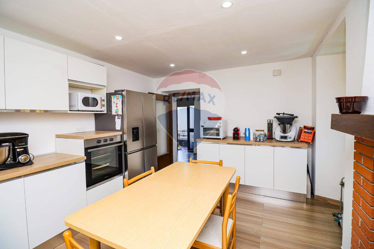 casa indipendente in vendita a Brissago-Valtravaglia