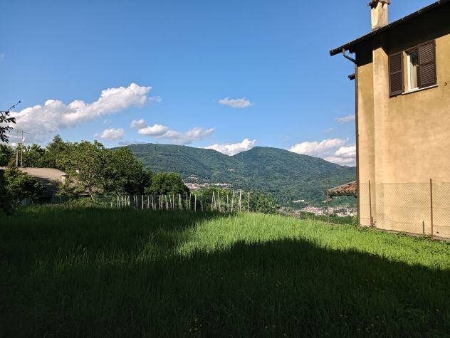 casale in vendita a Brissago-Valtravaglia