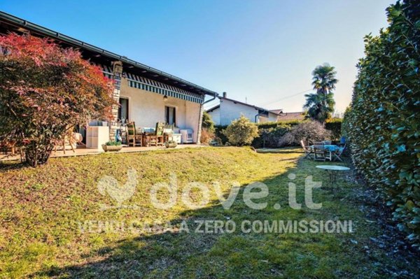 casa indipendente in vendita a Brissago-Valtravaglia