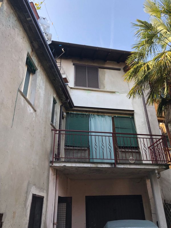 appartamento in vendita a Brissago-Valtravaglia