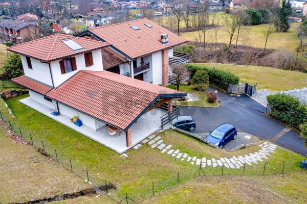 appartamento in vendita a Brissago-Valtravaglia