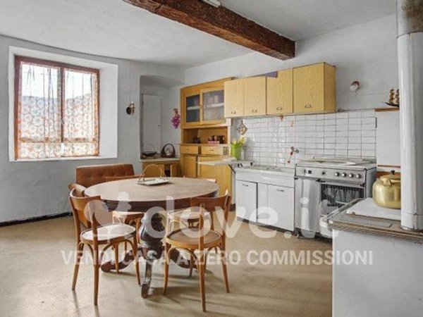 casa indipendente in vendita a Brissago-Valtravaglia