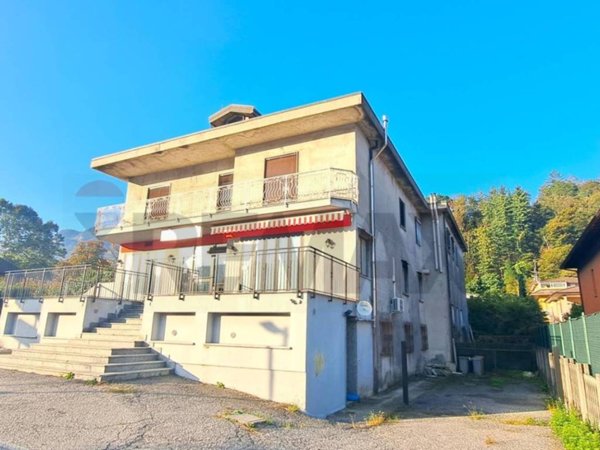 negozio in vendita a Brissago-Valtravaglia