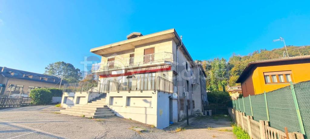 negozio in vendita a Brissago-Valtravaglia