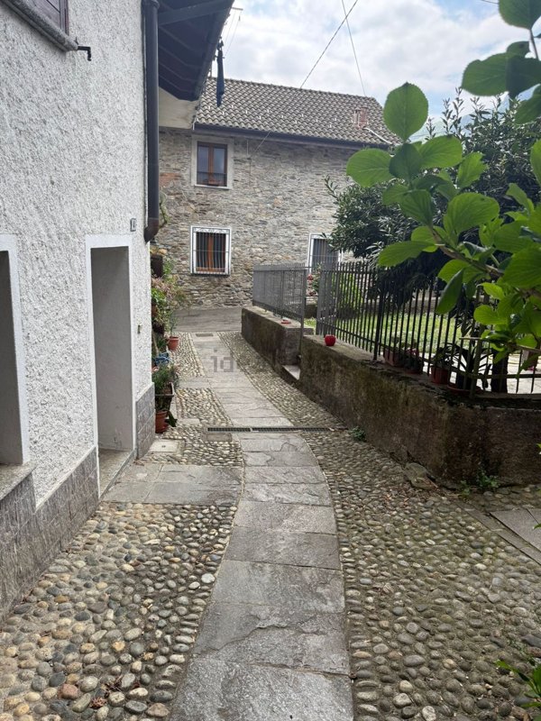 appartamento in vendita a Brissago-Valtravaglia