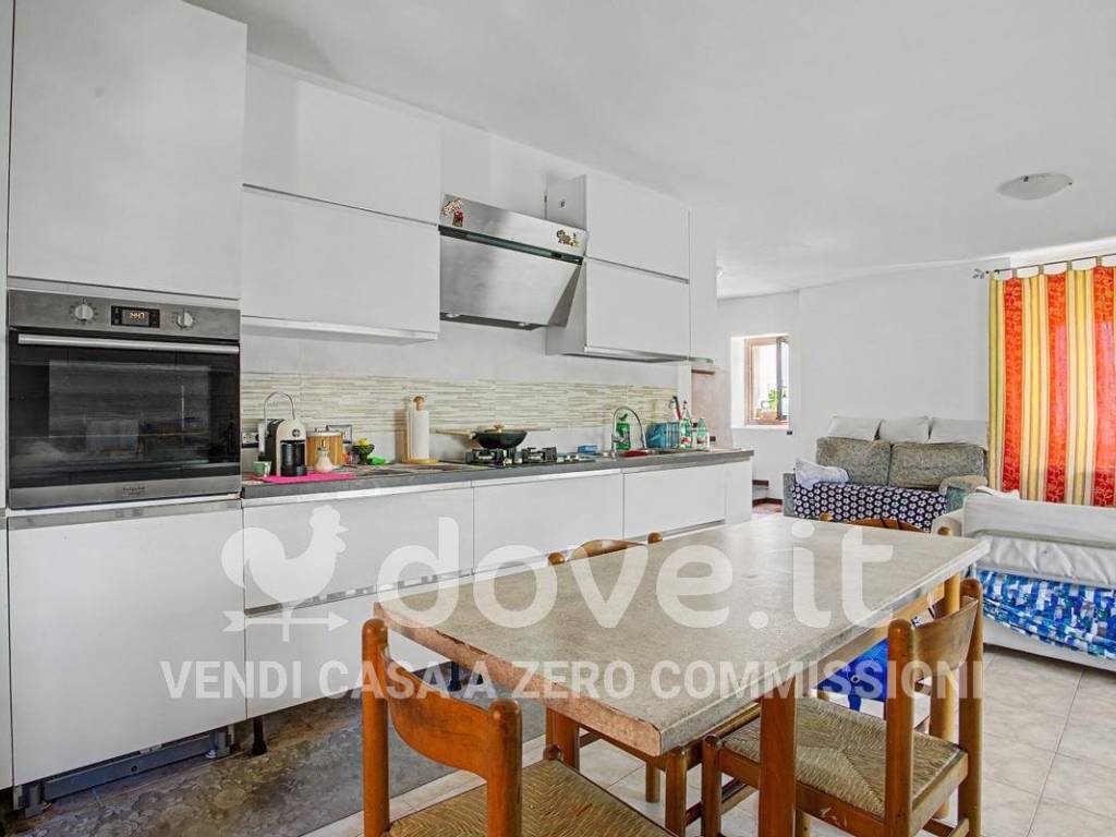 appartamento in vendita a Brissago-Valtravaglia in zona Motto Inferiore