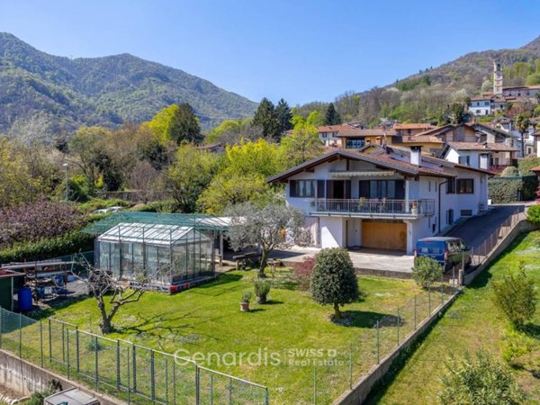 casa indipendente in vendita a Brissago-Valtravaglia