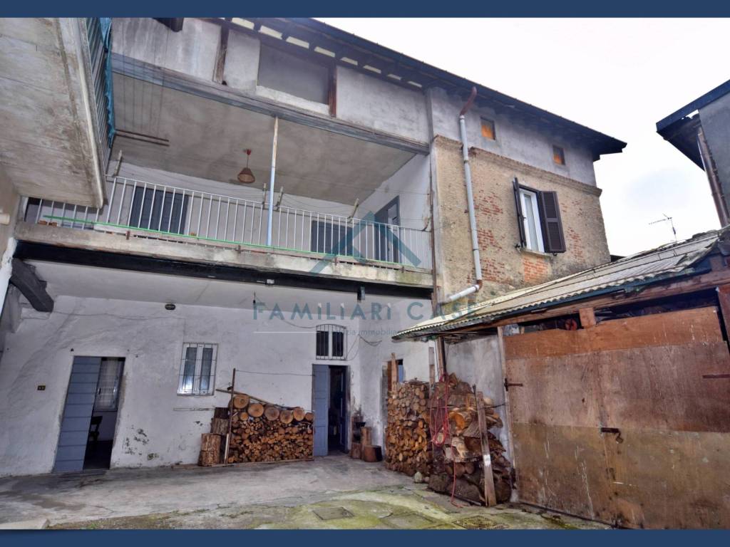 casa indipendente in vendita a Brunello