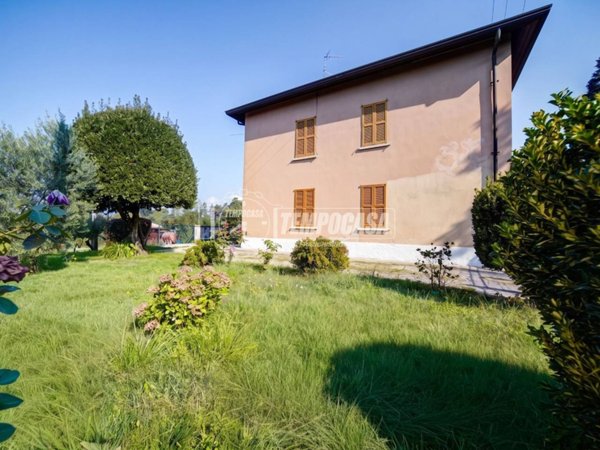 casa indipendente in vendita a Brunello in zona Collodri