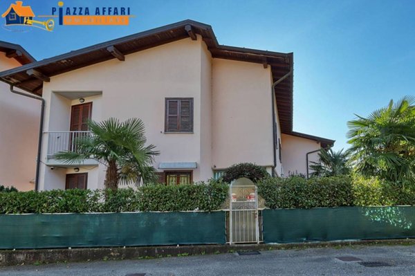 appartamento in vendita a Brusimpiano