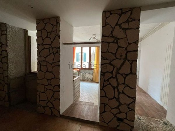 appartamento in vendita a Brusimpiano in zona Ardena