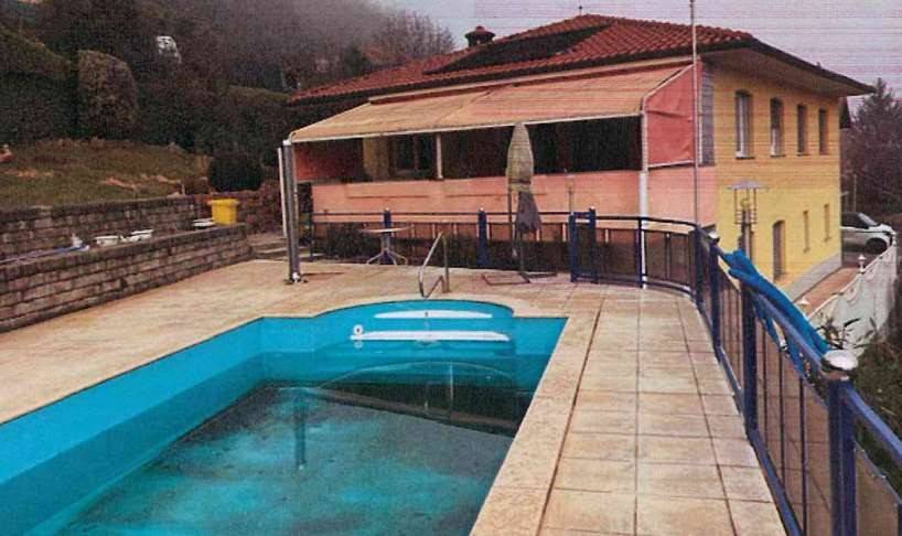 casa indipendente in vendita a Brusimpiano