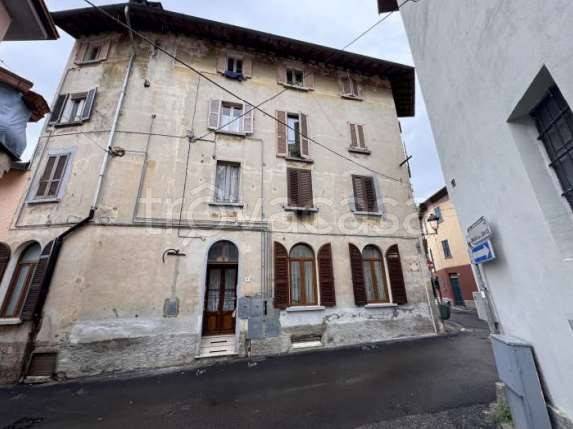 appartamento in vendita a Brusimpiano
