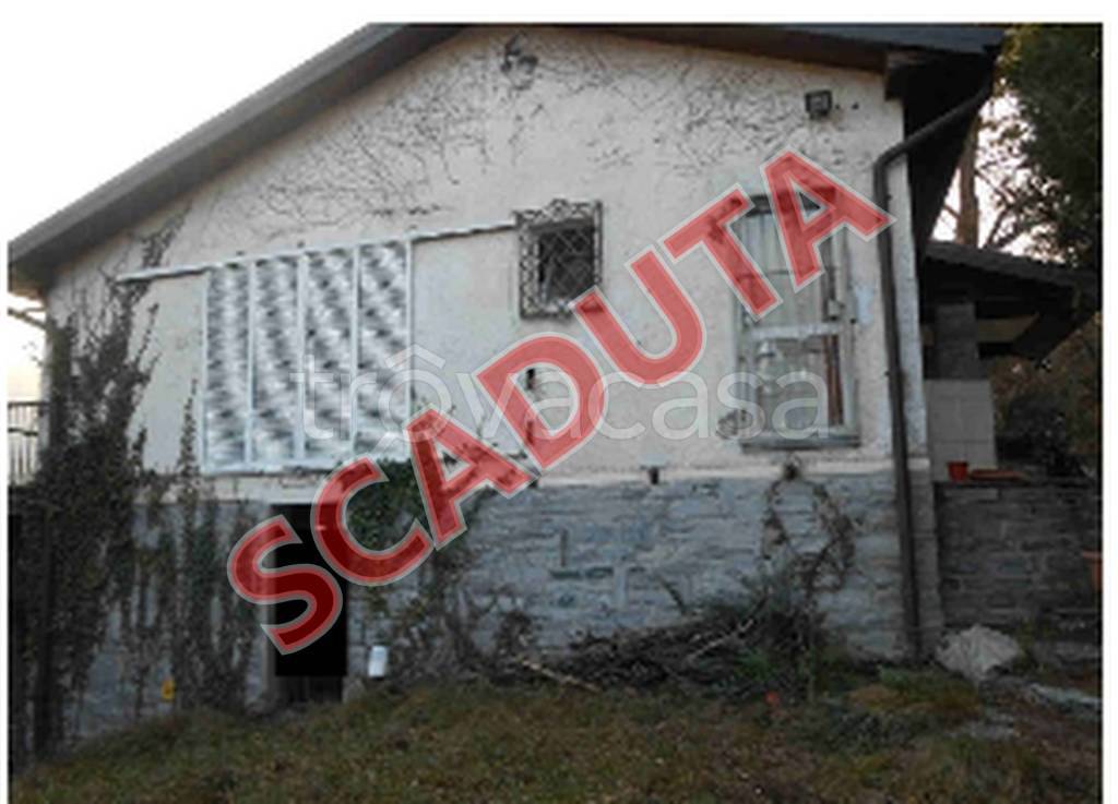 appartamento in vendita a Brusimpiano in zona Ardena