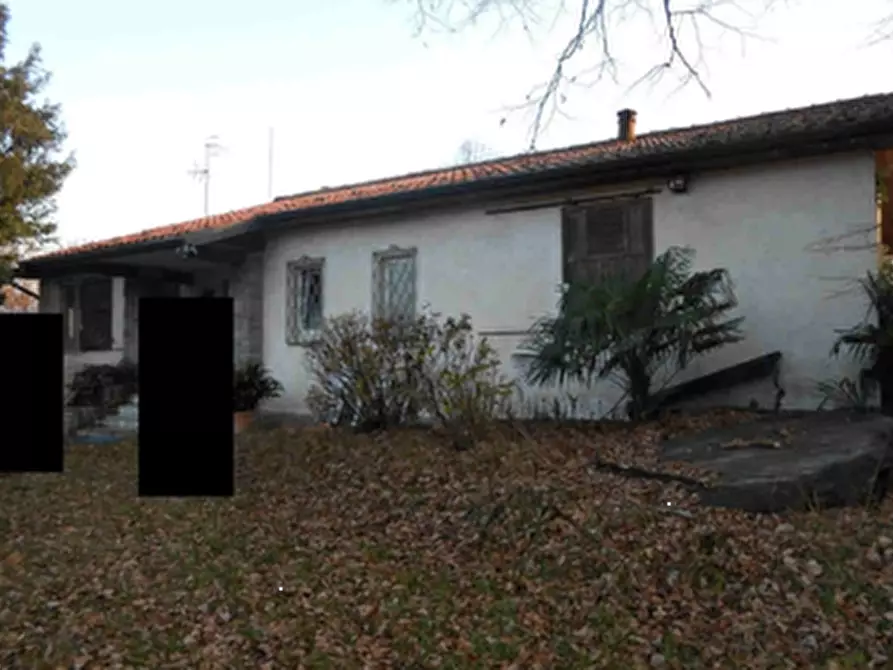 casa indipendente in vendita a Brusimpiano
