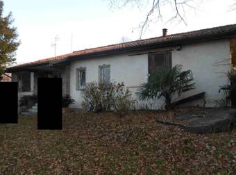 casa indipendente in vendita a Brusimpiano