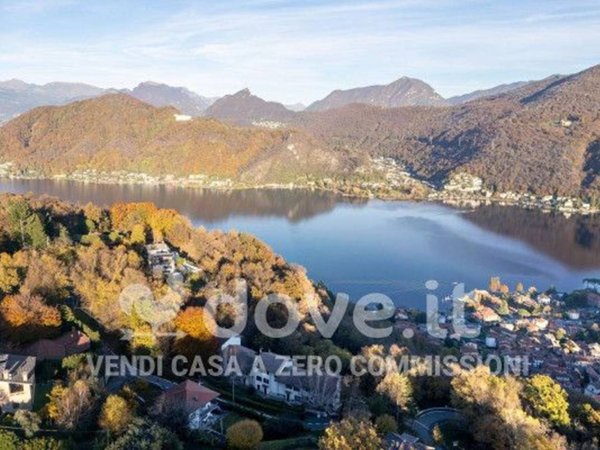 casa indipendente in vendita a Brusimpiano