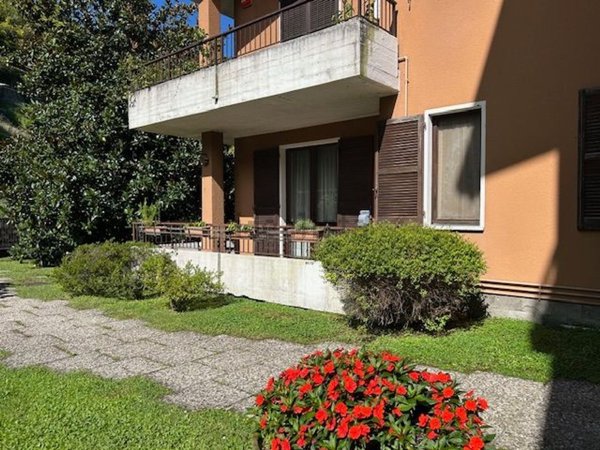 appartamento in vendita a Brusimpiano
