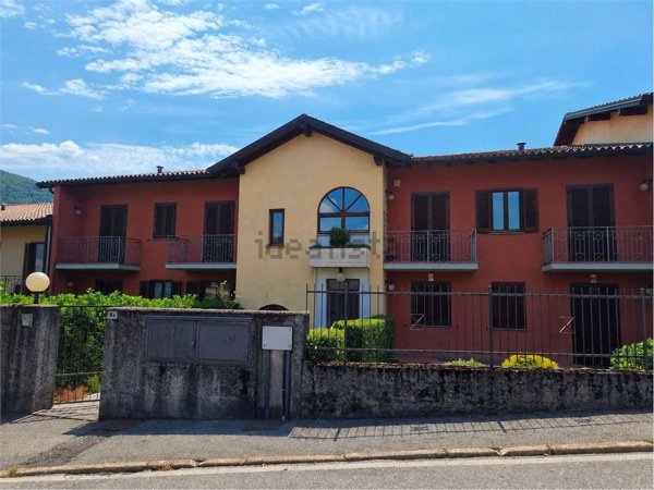 appartamento in vendita a Brusimpiano in zona Brusimpiccolo