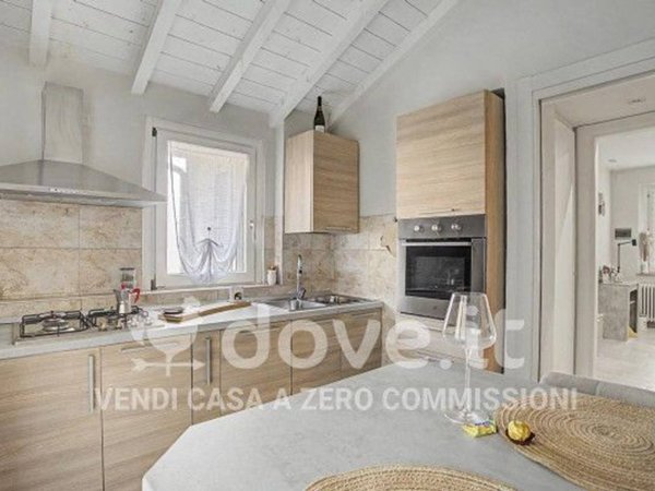 appartamento in vendita a Brusimpiano in zona Brusimpiccolo