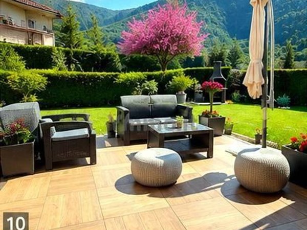 casa indipendente in vendita a Brusimpiano in zona Brusimpiccolo