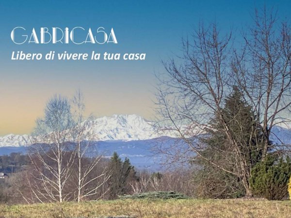 appartamento in vendita a Buguggiate