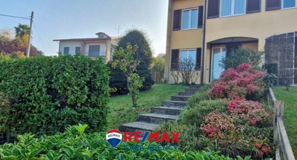 casa indipendente in vendita a Buguggiate