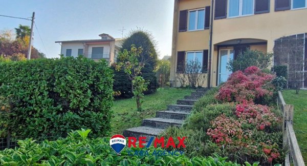 casa indipendente in vendita a Buguggiate