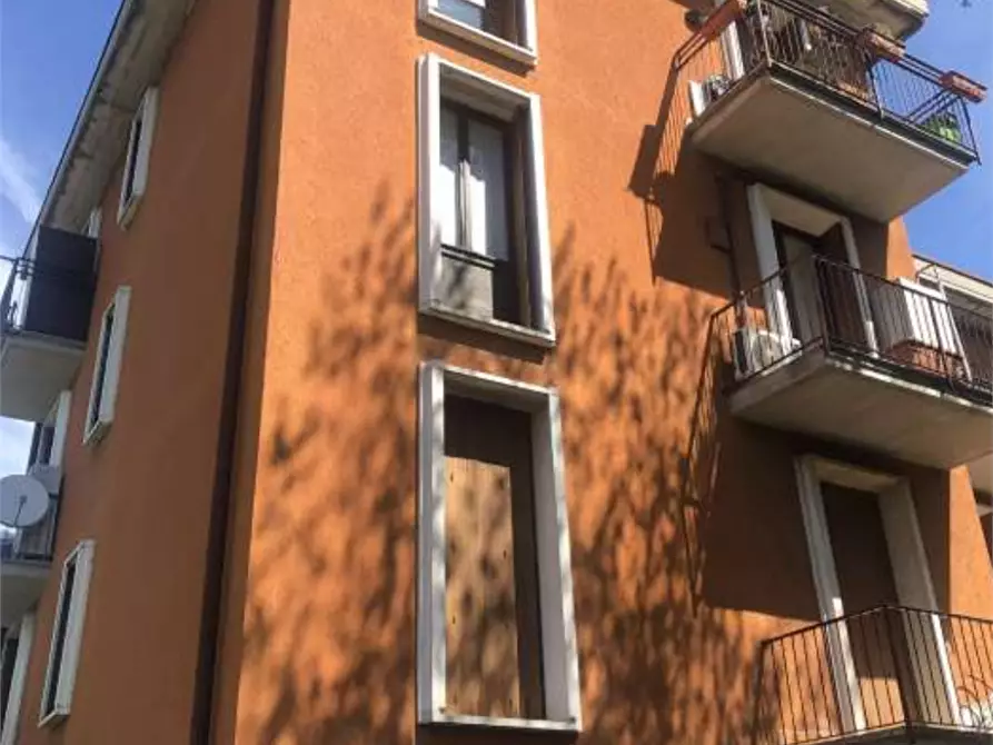 appartamento in vendita a Buguggiate